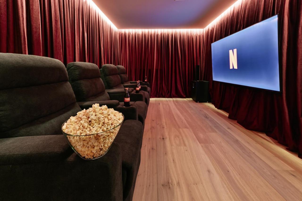 Boutique Chalets Alpi - Private Sauna & Cinema การ์มิช-พาร์เทนเคียร์เชน ภายนอก รูปภาพ