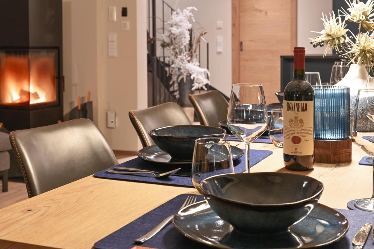 Boutique Chalets Alpi - Private Sauna & Cinema การ์มิช-พาร์เทนเคียร์เชน ภายนอก รูปภาพ