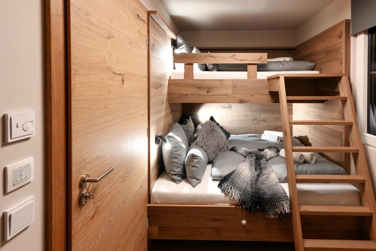 Boutique Chalets Alpi - Private Sauna & Cinema การ์มิช-พาร์เทนเคียร์เชน ภายนอก รูปภาพ