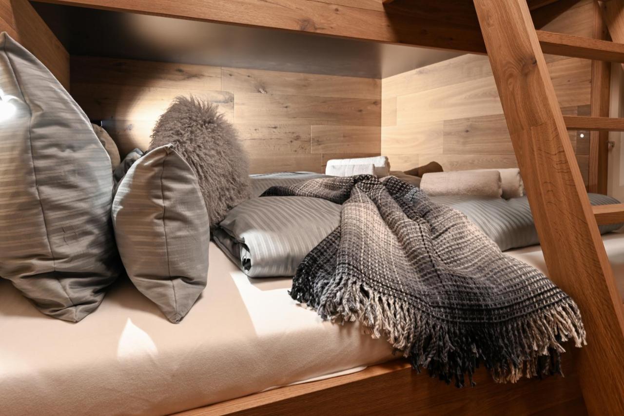Boutique Chalets Alpi - Private Sauna & Cinema การ์มิช-พาร์เทนเคียร์เชน ภายนอก รูปภาพ