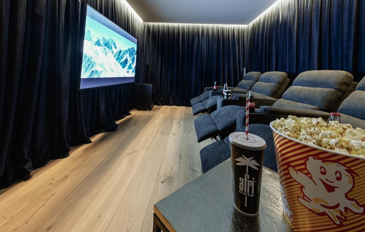 Boutique Chalets Alpi - Private Sauna & Cinema การ์มิช-พาร์เทนเคียร์เชน ภายนอก รูปภาพ