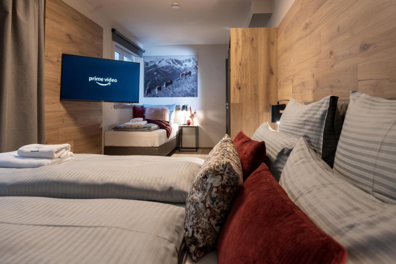 Boutique Chalets Alpi - Private Sauna & Cinema การ์มิช-พาร์เทนเคียร์เชน ภายนอก รูปภาพ
