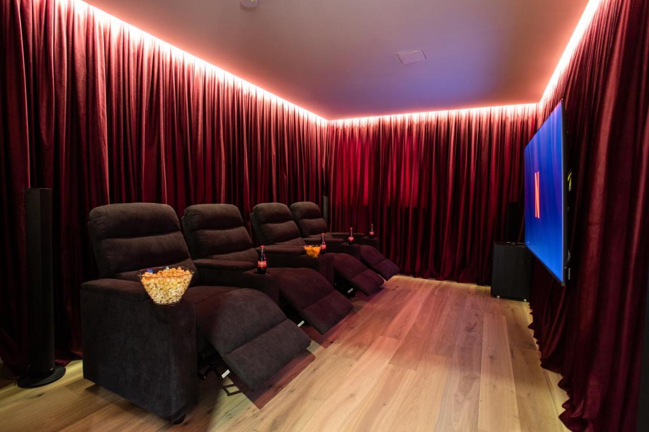 Boutique Chalets Alpi - Private Sauna & Cinema การ์มิช-พาร์เทนเคียร์เชน ภายนอก รูปภาพ
