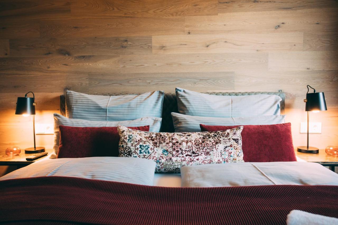 Boutique Chalets Alpi - Private Sauna & Cinema การ์มิช-พาร์เทนเคียร์เชน ภายนอก รูปภาพ