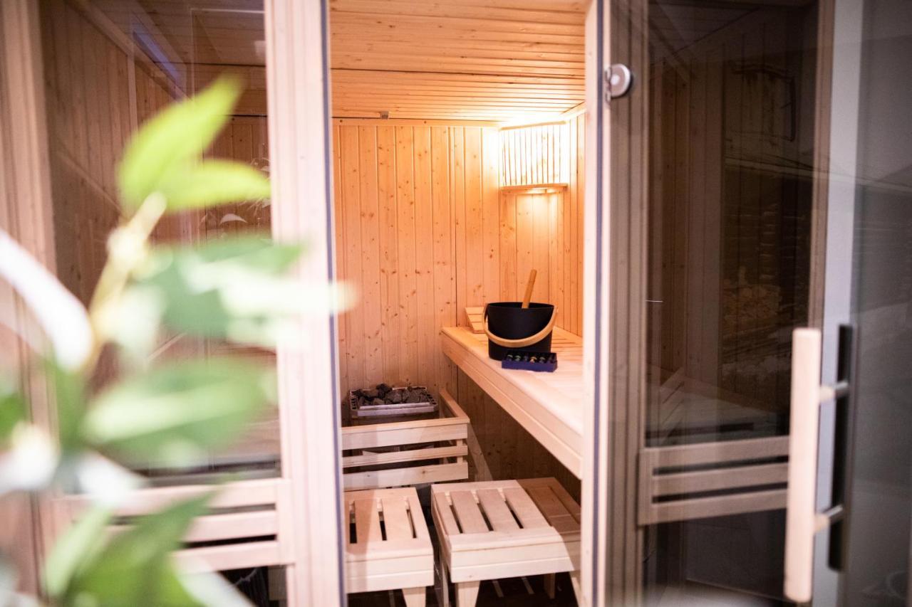 Boutique Chalets Alpi - Private Sauna & Cinema การ์มิช-พาร์เทนเคียร์เชน ภายนอก รูปภาพ
